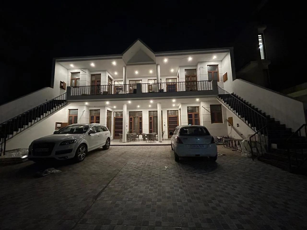 Anand Kunj Hotel Chandigarh Guest house