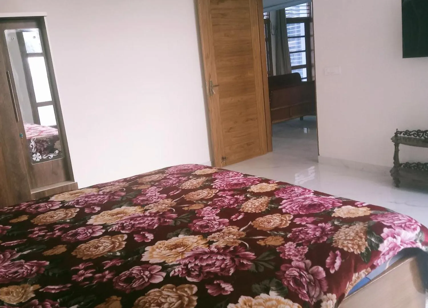 Guest house Anand Kunj Hotel Chandigarh